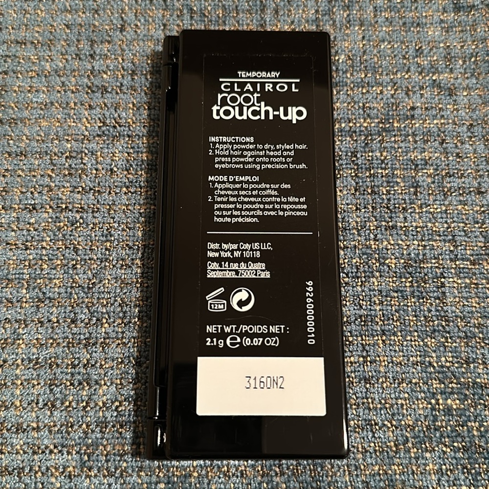 NEW Clairol Root Touch-Up Temporary Concealing Powder, Dark Brown Hair Color - Picture 4 of 4